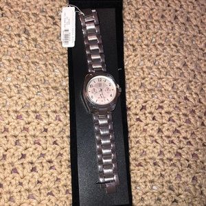 Silver tone watch! Brand new never worn!